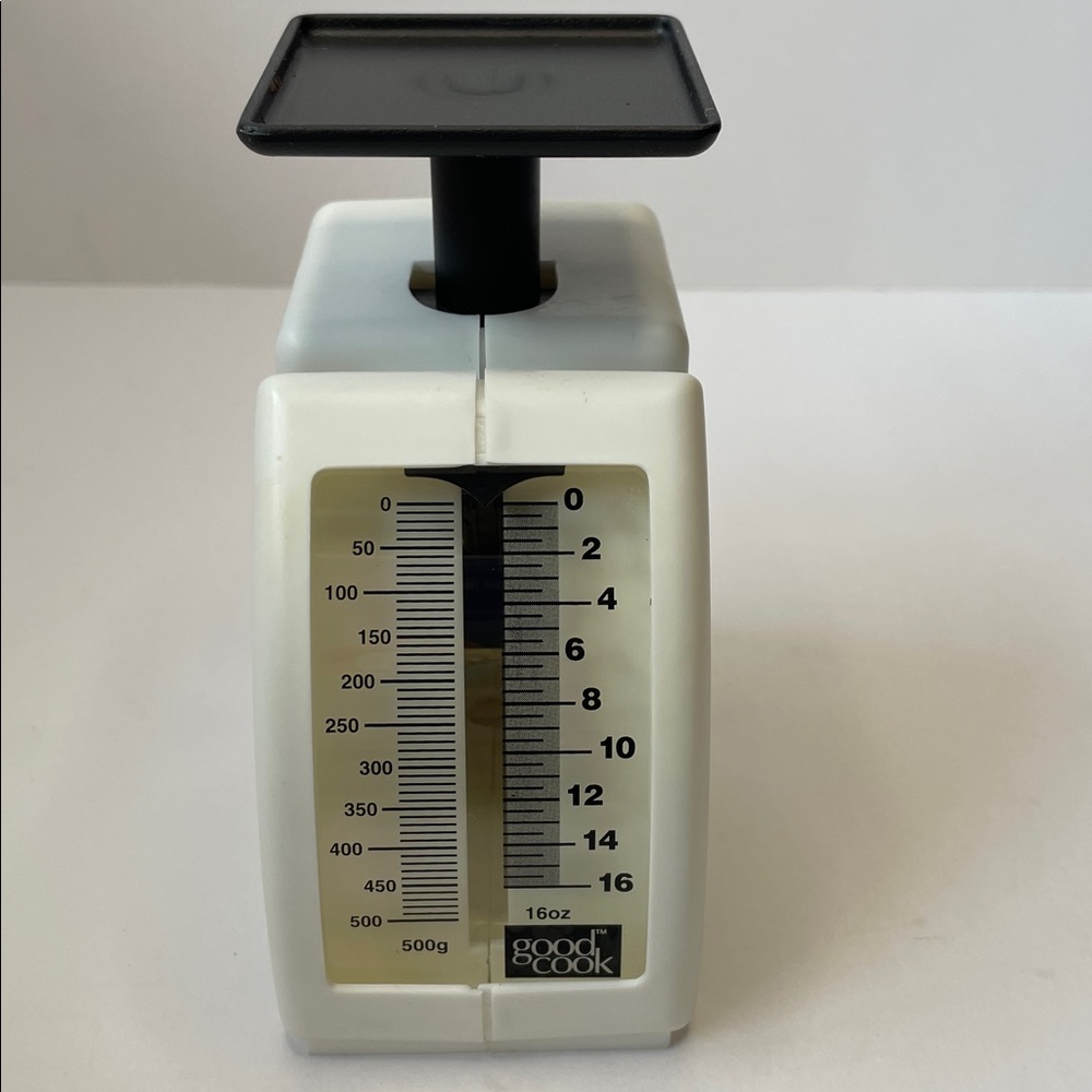 Vintage Good Cook Diet Scale in White with Black Tray - Picture 2 of 5